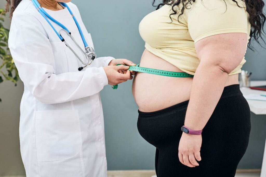 Evidencia clínica indica una fuerte correlación entre la obesidad y el CCRIT