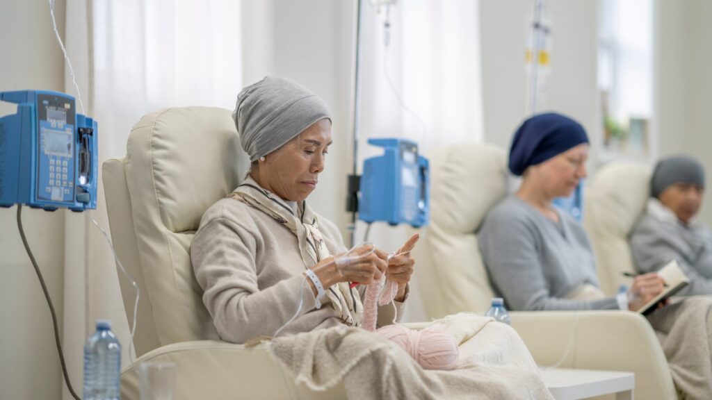 Nueva terapia contra leucemia infantil promete reducir el uso de quimioterapia